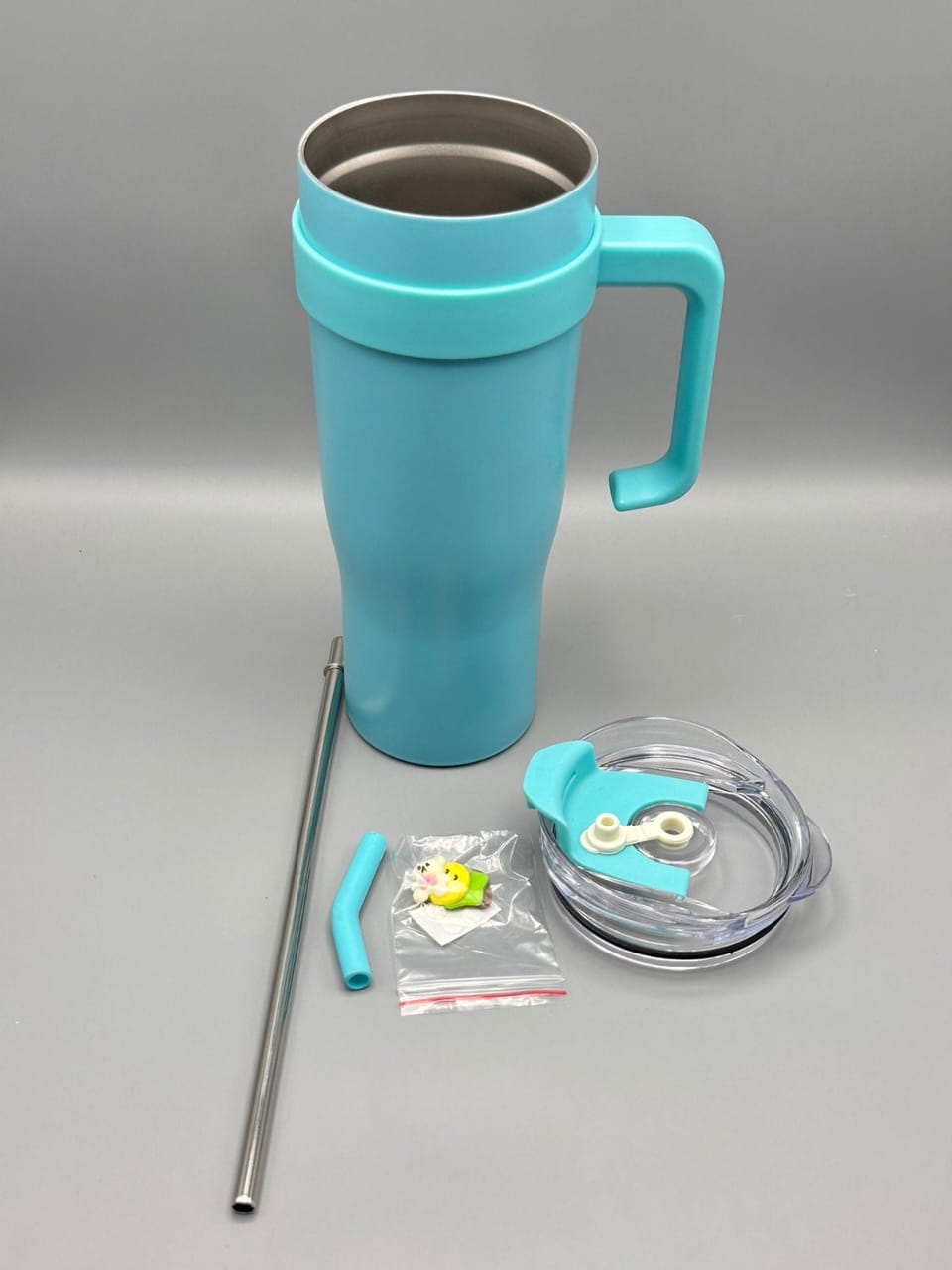 Colorful Insulated Coffee Tumblers with Handle & Straw 1200 ml - Image 5