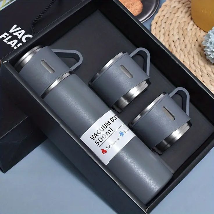 500ml Vacuum Flask Set with Two Cups - Image 4